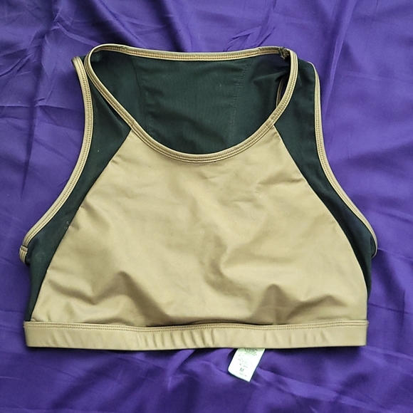Fabletics Camryn Metallic Gold Sports Bra - Picture 3 of 6